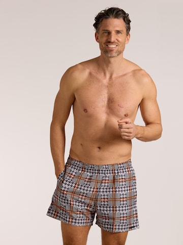 wavebreaker Board Shorts in Black