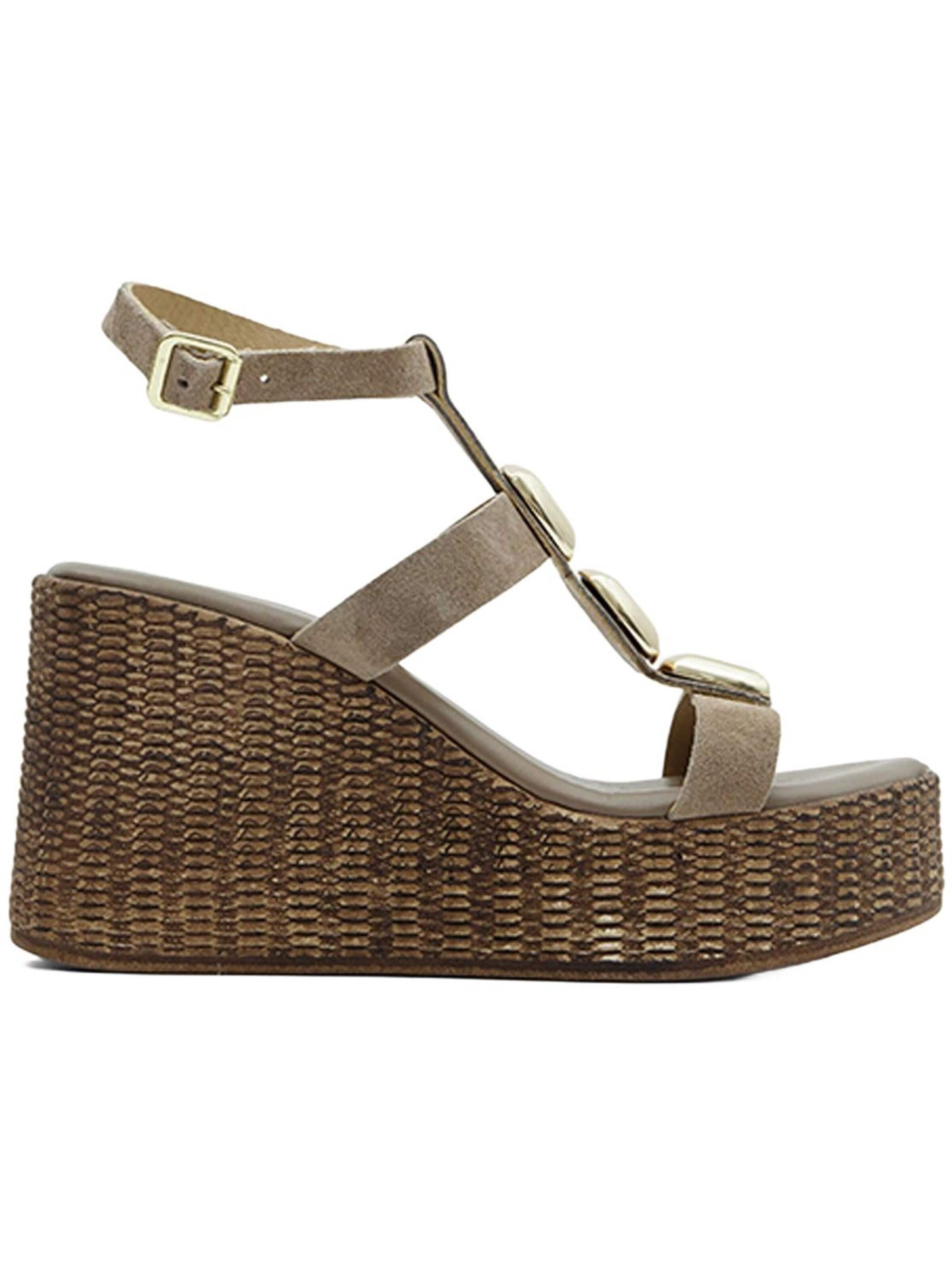 Desa Strap sandal 'Keilsandalen' in Beige