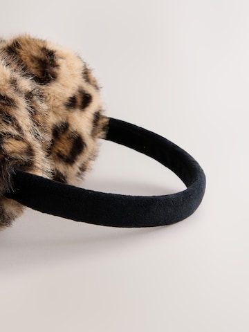 Urechiușe de la Next pe maro