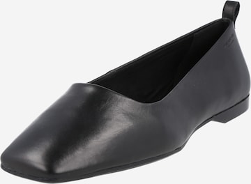 VAGABOND SHOEMAKERS Ballet Flats 'Delia' in Black: front