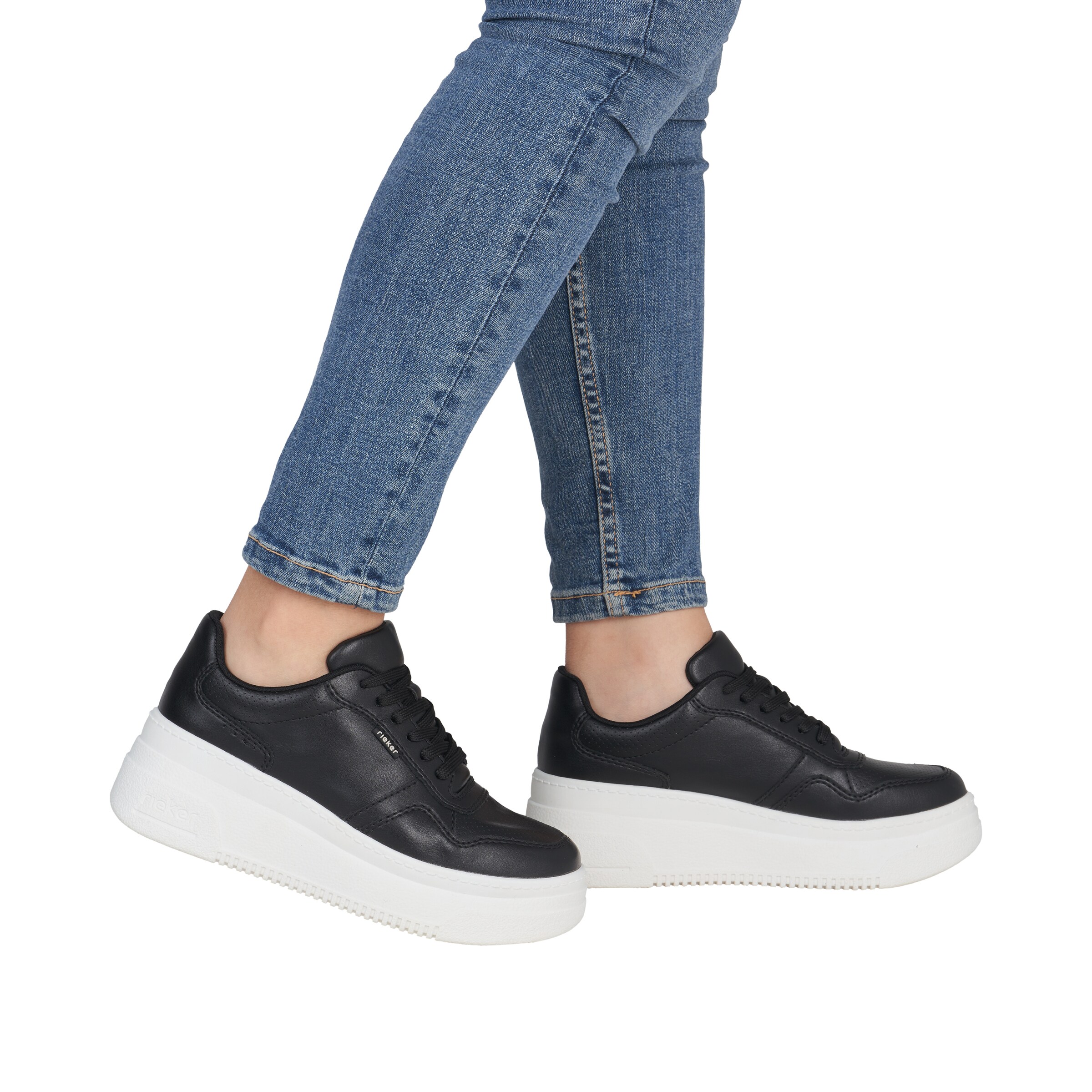 Rieker Sneakers in Black: front