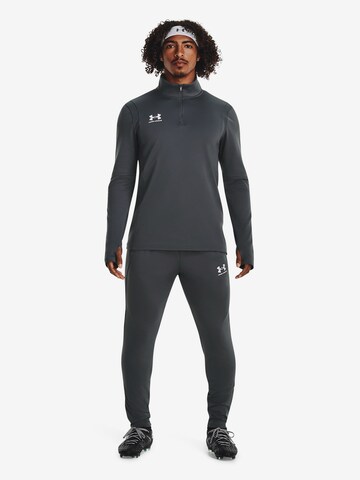 UNDER ARMOUR Funktionsshirt 'Challenger' in Grau