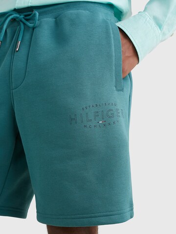 TOMMY HILFIGER - regular Pantalón en verde