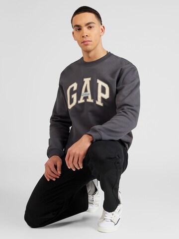 GAP Sweatshirt in Grau