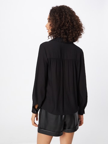 ABOUT YOU Blouse 'Dita' in Black