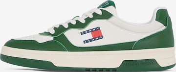 Baskets basses 'ESS' Tommy Jeans en beige : devant