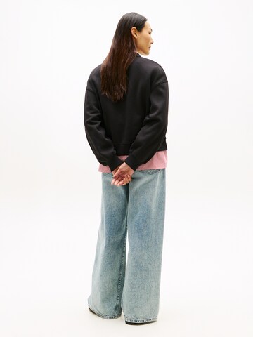 TOMMY HILFIGER Sweatshirt i svart