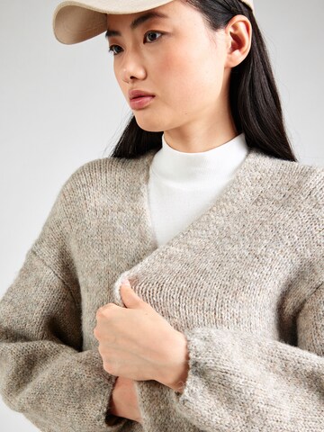 Lindex Strickjacke 'Ulla' in Braun