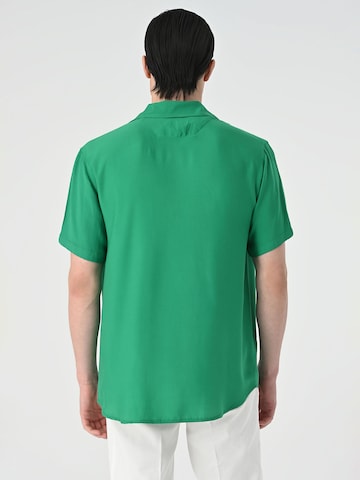 Antioch Regular fit Button Up Shirt in Green