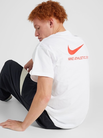 Nike Sportswear Μπλουζάκι σε λευκό