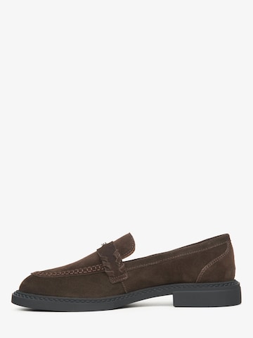 Estro Moccasin '09-3417' in Brown
