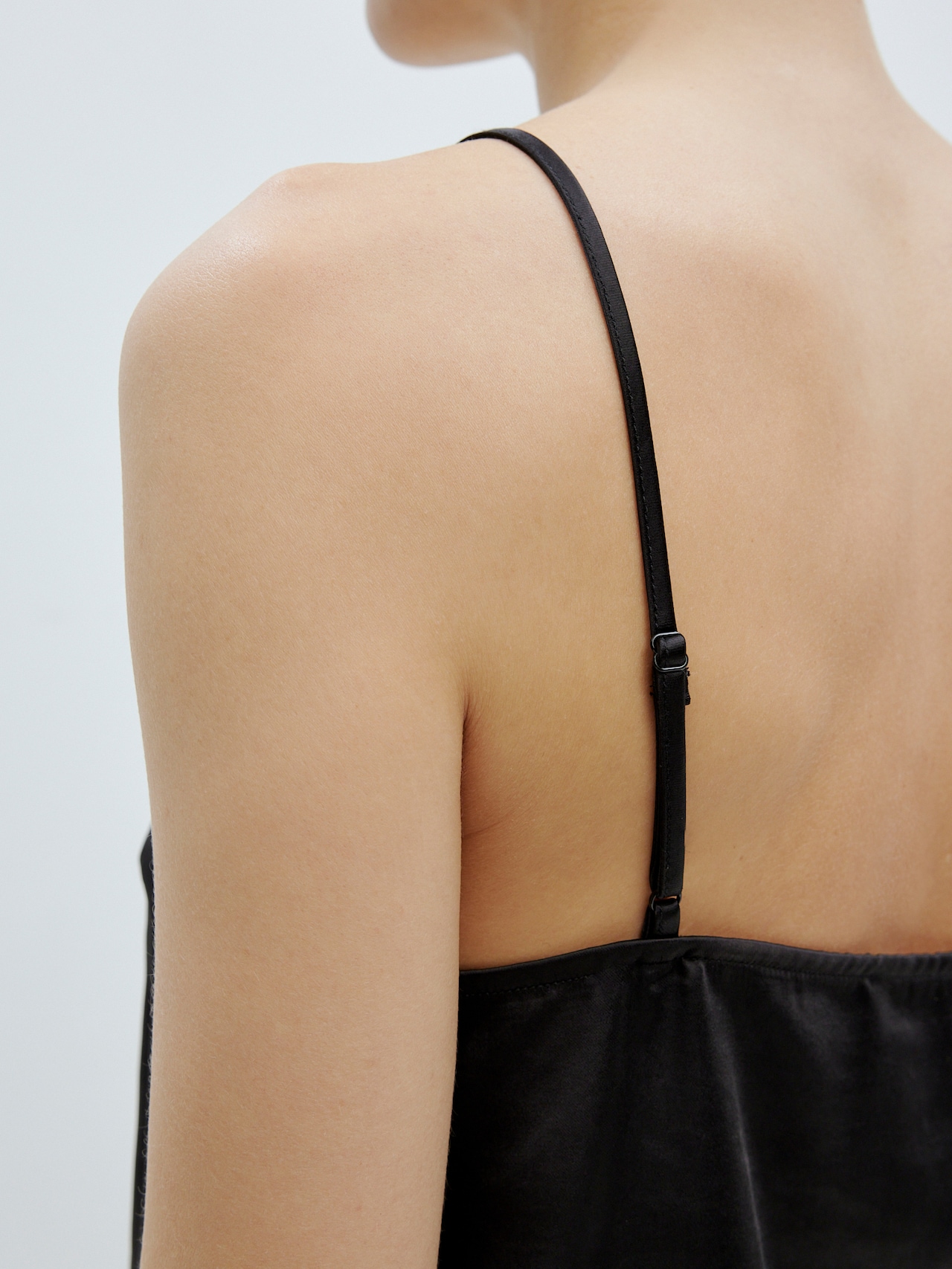 EDITED Producten Blouse 'Jade' Zwart