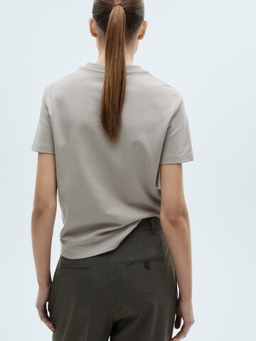 Tricou 'RITAPI' de la MANGO pe maro