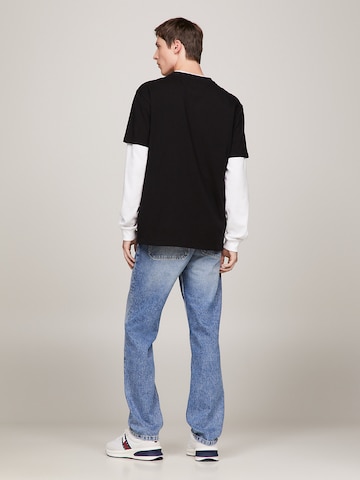 Tommy Jeans - Camiseta 'Varsity' en negro