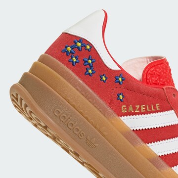 ADIDAS ORIGINALS - Zapatillas deportivas 'Gazelle Bold' en rojo