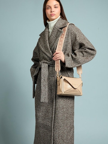 The Bridge Skuldertaske i beige