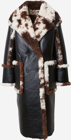 TOPSHOP Winter coat in Black: front