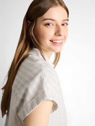 Bluză de la TOM TAILOR DENIM pe gri