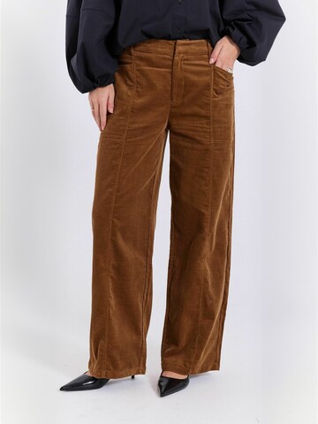 Regular Pantalon ' Rina ' NORR en marron : devant