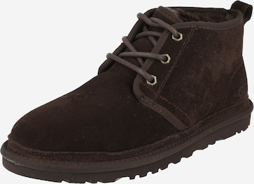 UGG Buty Chukka 'Neumel' w kolorze brązowy: przód