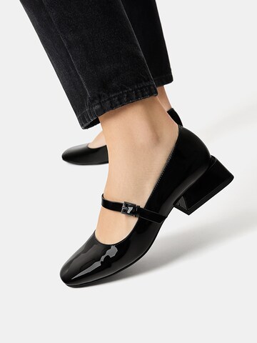 Escarpins à bride arrière Pull&Bear en noir