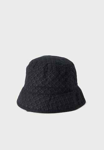 Calvin Klein - Chapéu em preto