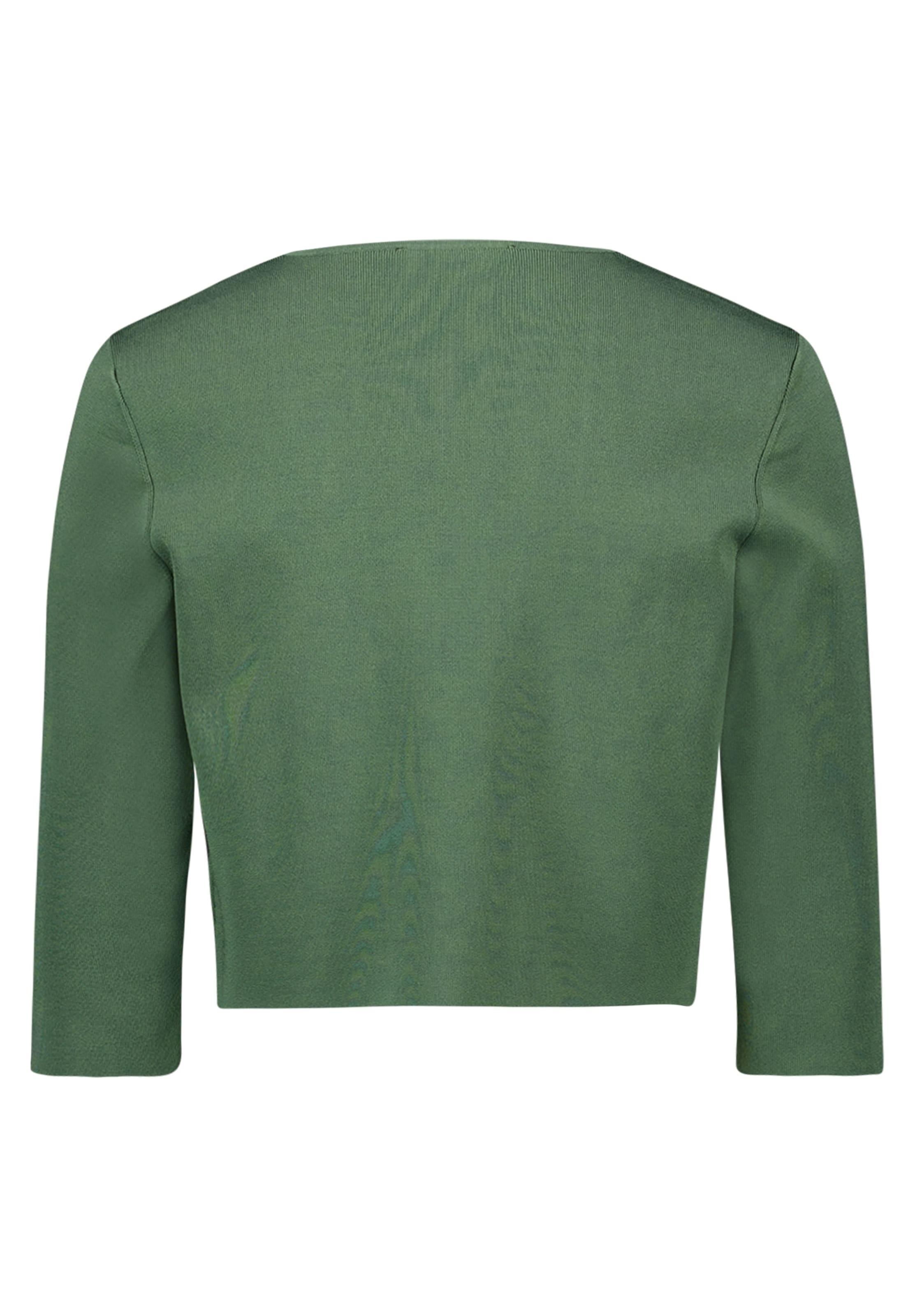 Bolero de la Vera Mont pe verde