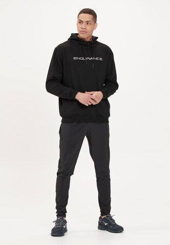 ENDURANCE Athletic Sweatshirt in Black