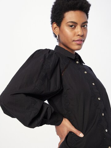 Y.A.S - Blusa 'KENORA' en negro