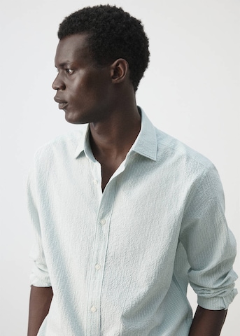 MANGO MAN Slim Fit Hemd 'Kissos' in Grün