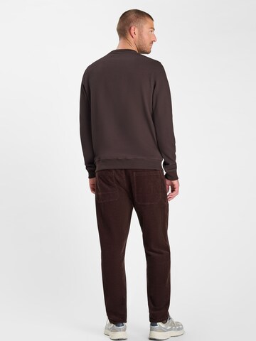 Sweat-shirt 'CYRO' Le Temps Des Cerises en marron : derrière