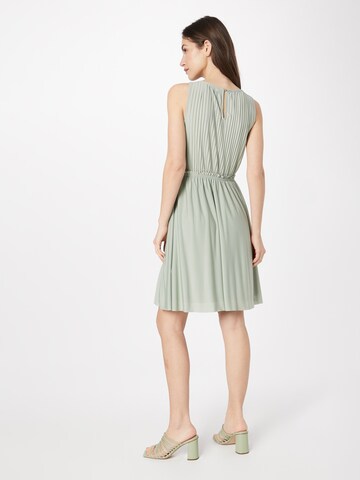 Rochie 'Malena' de la ABOUT YOU pe verde