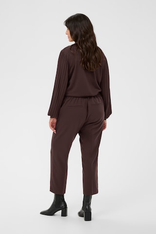 KAFFE CURVE Regular Hose in Braun