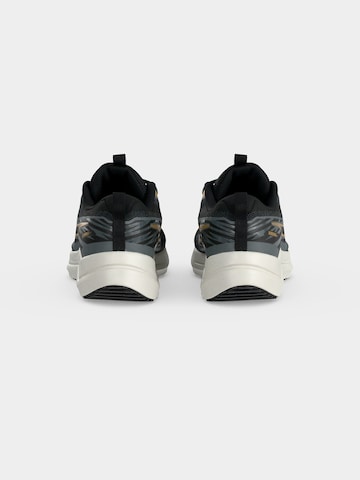 juoda NIKE Sportiniai batai 'Cosmic Runner'