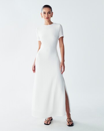 St MRLO Dress in White: front