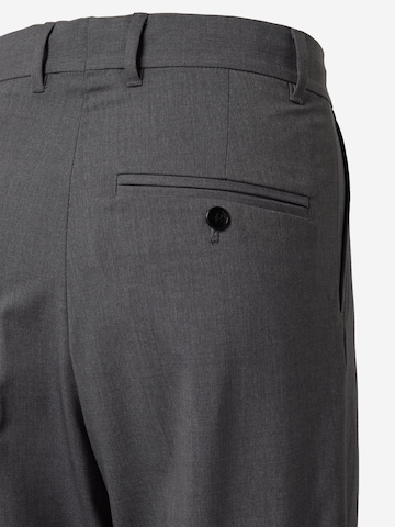 Loosefit Pantaloni con pieghe 'Uno' di WEEKDAY in grigio