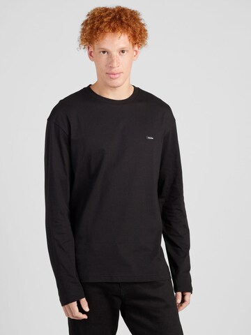 T-Shirt Calvin Klein en noir : devant