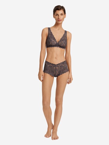 Slip ' Moments ' Hanro en noir