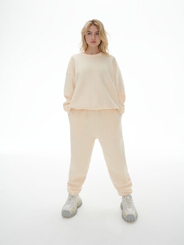 Sweat-shirt 'Ava' LENI KLUM x ABOUT YOU en blanc