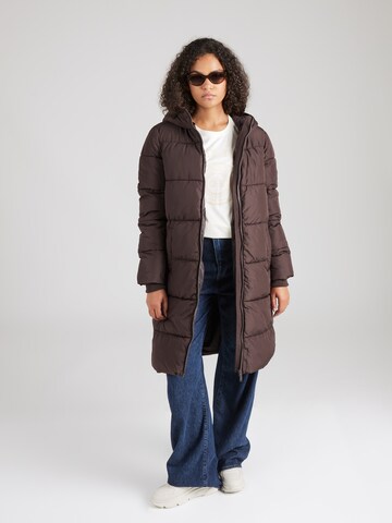 Manteau d’hiver 'BEE' PIECES en marron