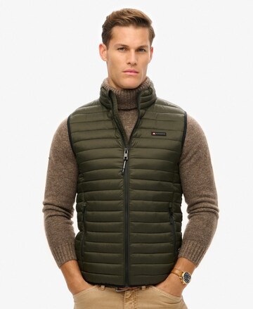 Superdry Weste 'Fuji' in Grün: Vorderseite