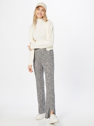 évasé Pantalon 'Melisa' JDY en gris