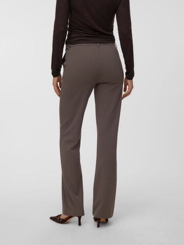VERO MODA - Bootcut Pantalón 'VMZamira' en marrón