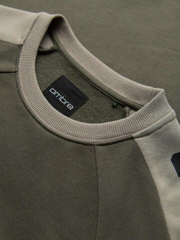Ombre Sweatshirt in Green