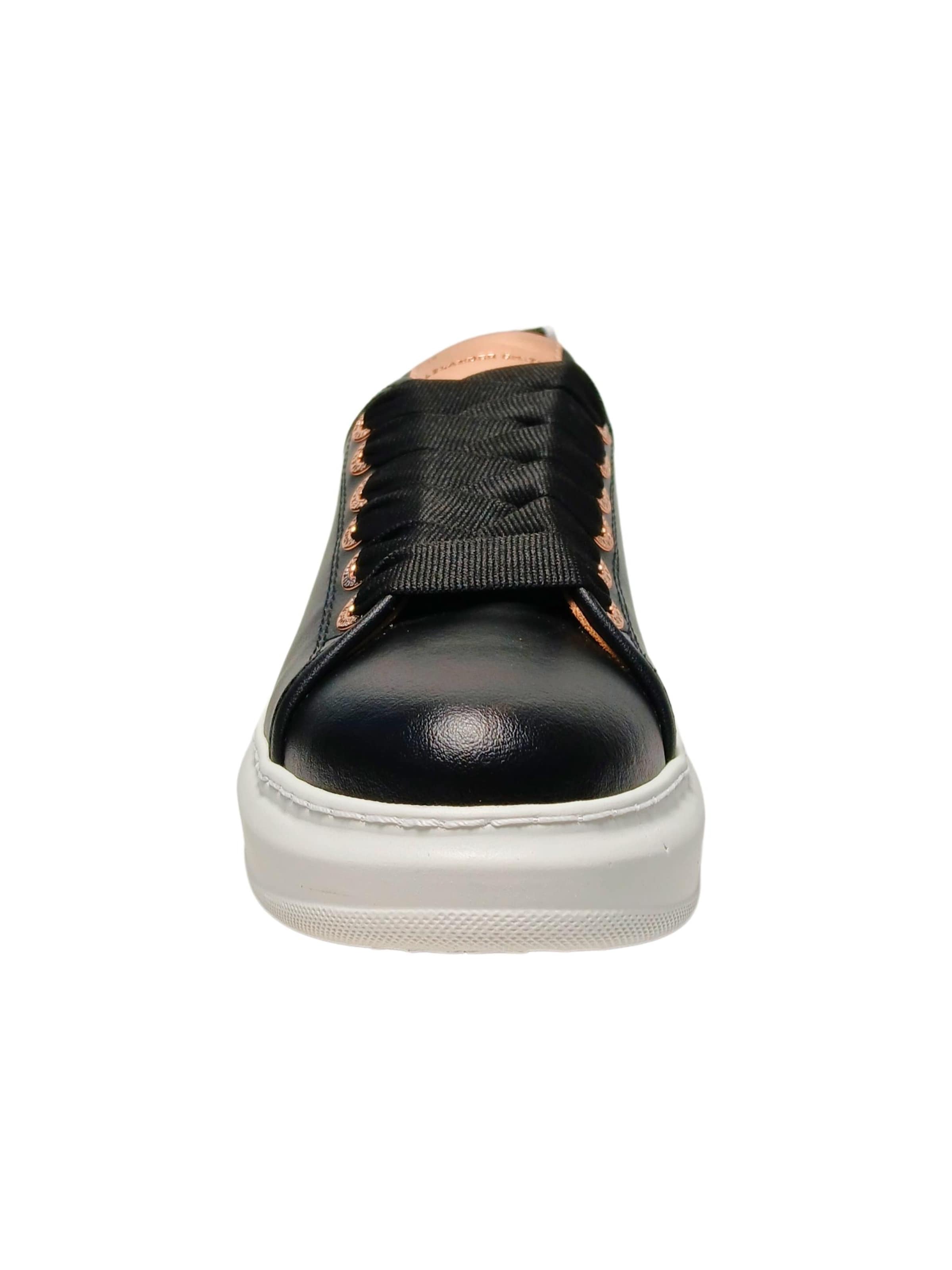 Alexander Smith Platform trainers in Black