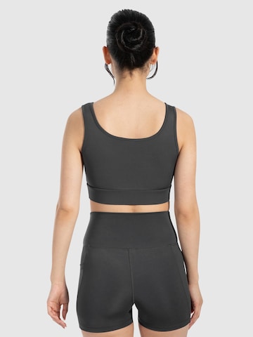 Smilodox Sports top ' Debby ' in Grey