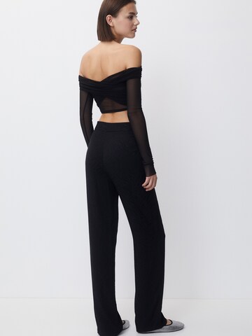 Pull&Bear Regular Trousers in Black