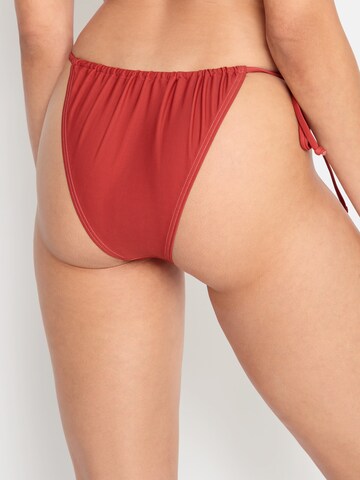 LSCN by LASCANA - Cueca biquíni 'cheeky Gina' em vermelho: atrás