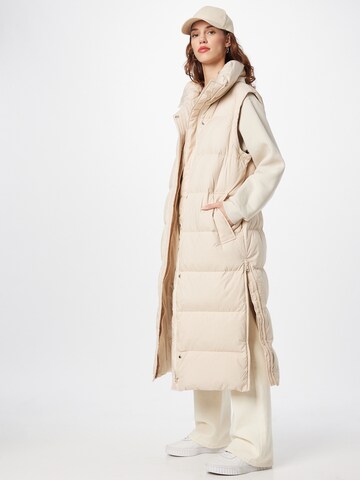 Cappotto invernale di IVY OAK in beige