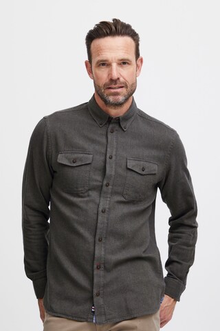 FQ1924 - Ajuste regular Camisa 'Steven' en gris: frente